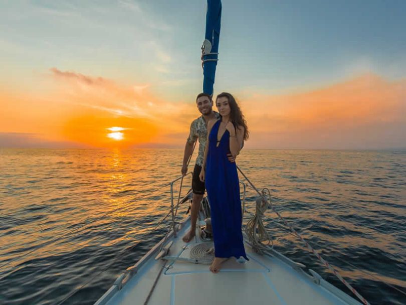 vallarta-touring-luxury-sunset-sailing